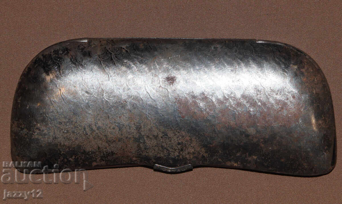 Old metal glasses case with price 60.00 BGN | € 30.68