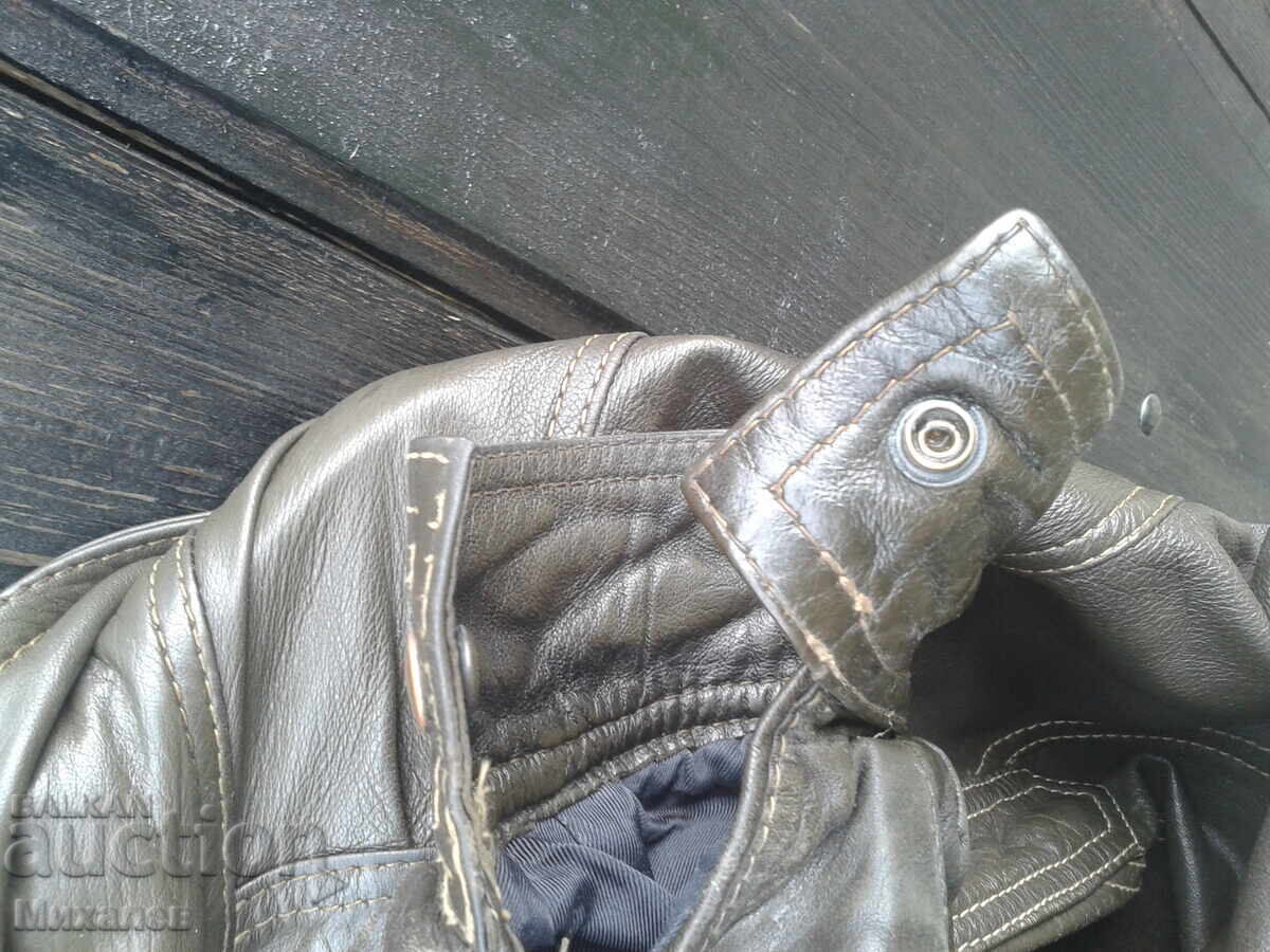 Auction  Women's leather jacket