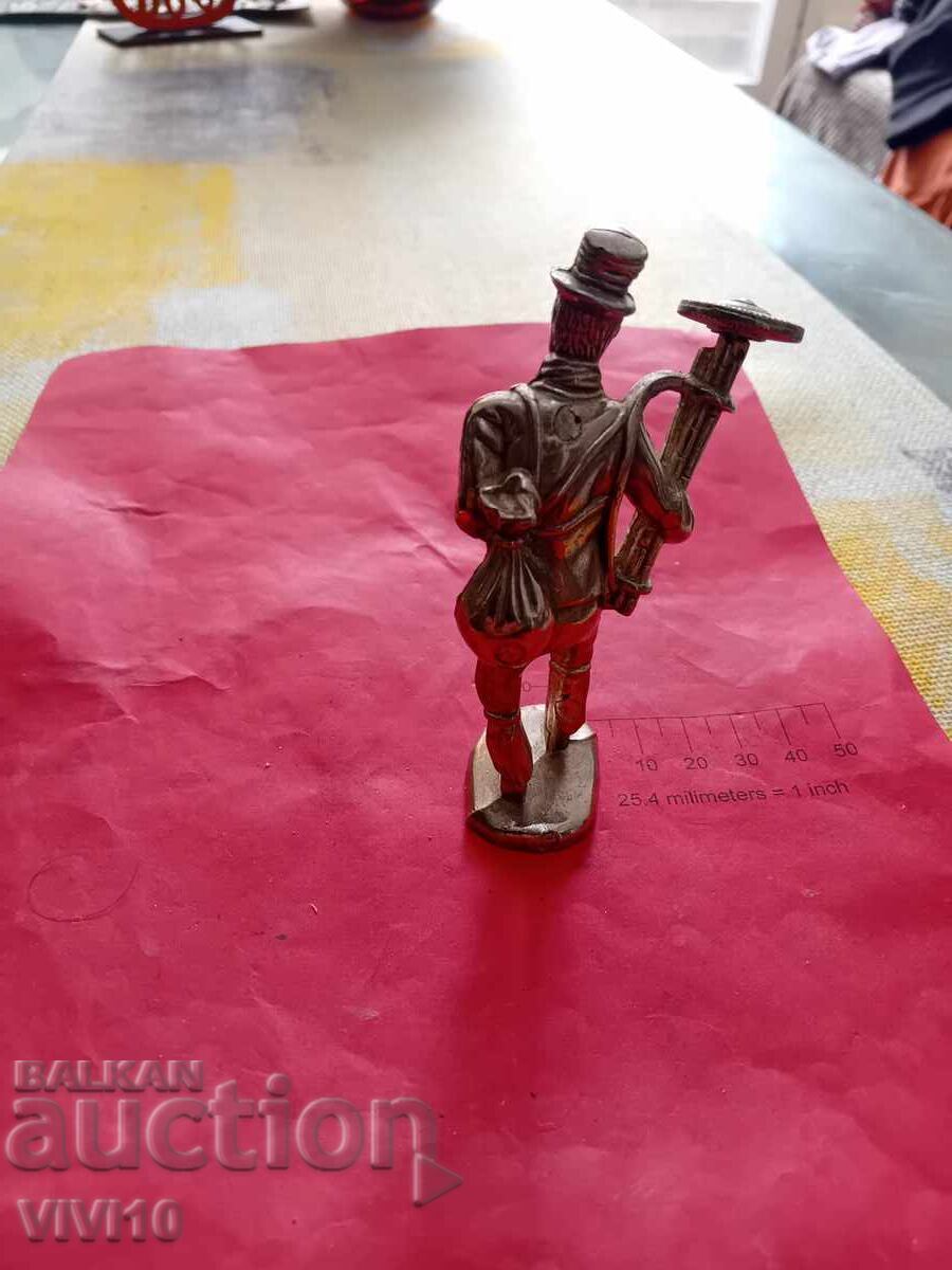 Αρχαίο ειδώλιο, καπνοδοχοκαθαριστής, Αγγλία με τιμή 30.00 BGN | € 15.34