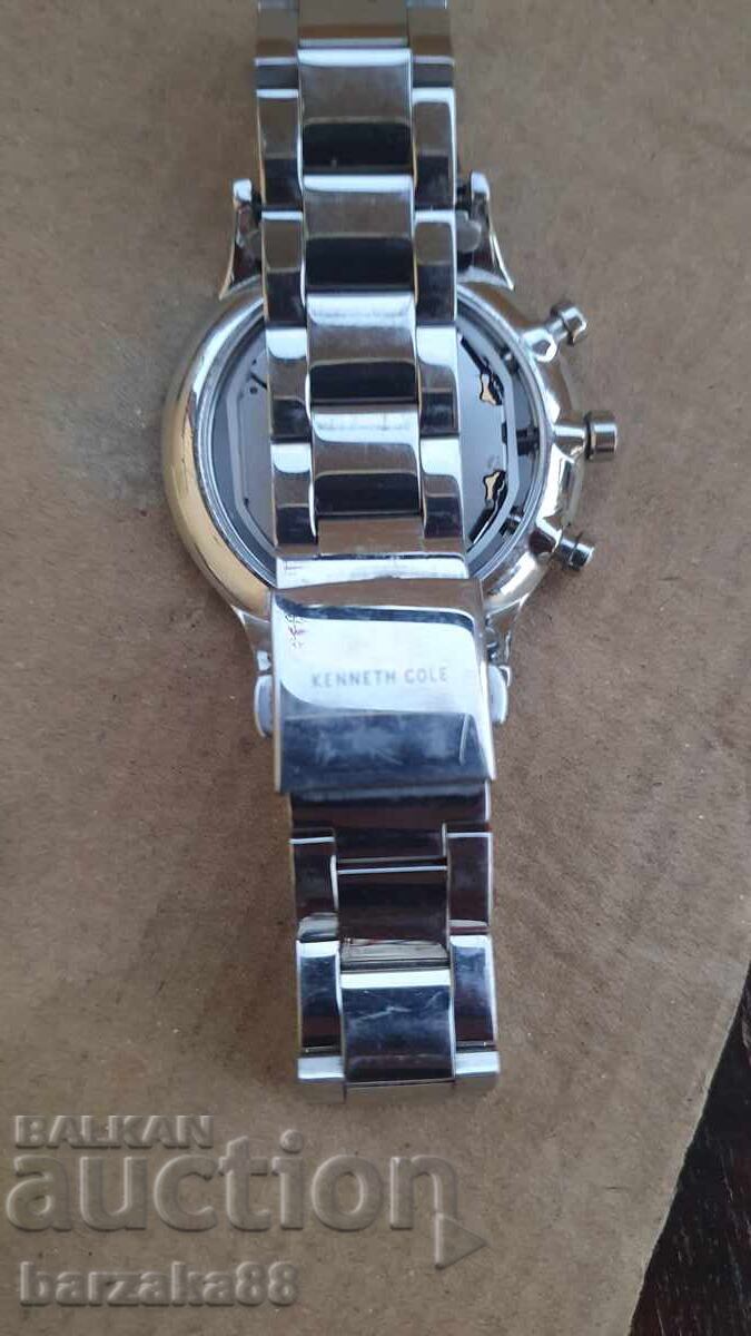 Auction  Men's Watch KENNETH COLE