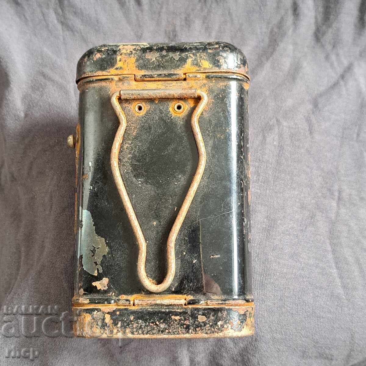 Livrarea Pertrix lanternă veche, din Germania Reich Livrarea Pertrix lanternă veche, din Germania Reich