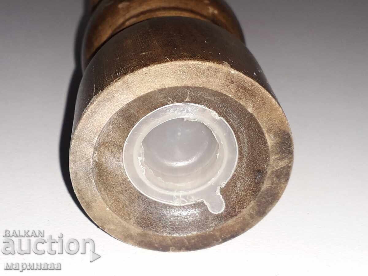 Livrarea VECHE SALIERĂ. LEMN