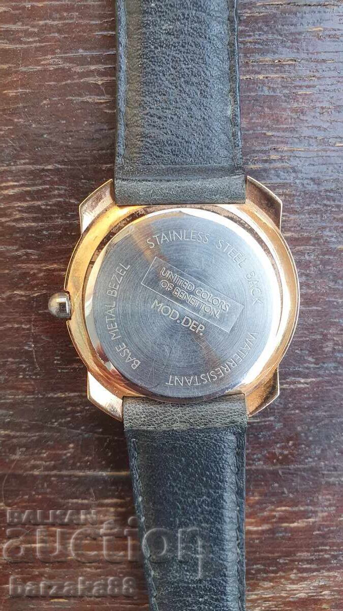 Ceas de mână bărbătesc cu cuarț Benetton by Bulova cu preț 35.00 BGN | € 17.90 Ceas de mână bărbătesc cu cuarț Benetton by Bulova cu preț 35.00 BGN | € 17.90