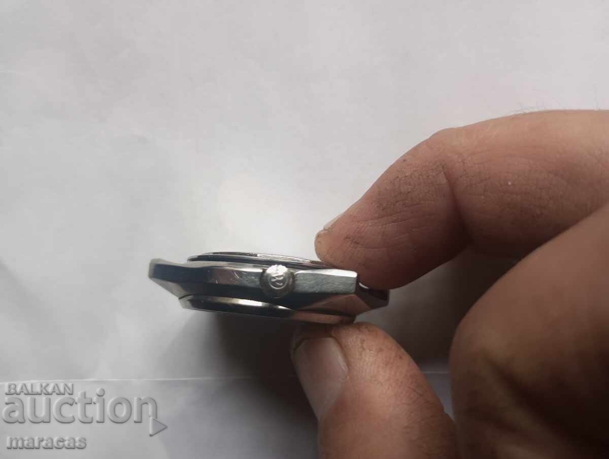 Swiss watch with price 30.00 BGN | € 15.34