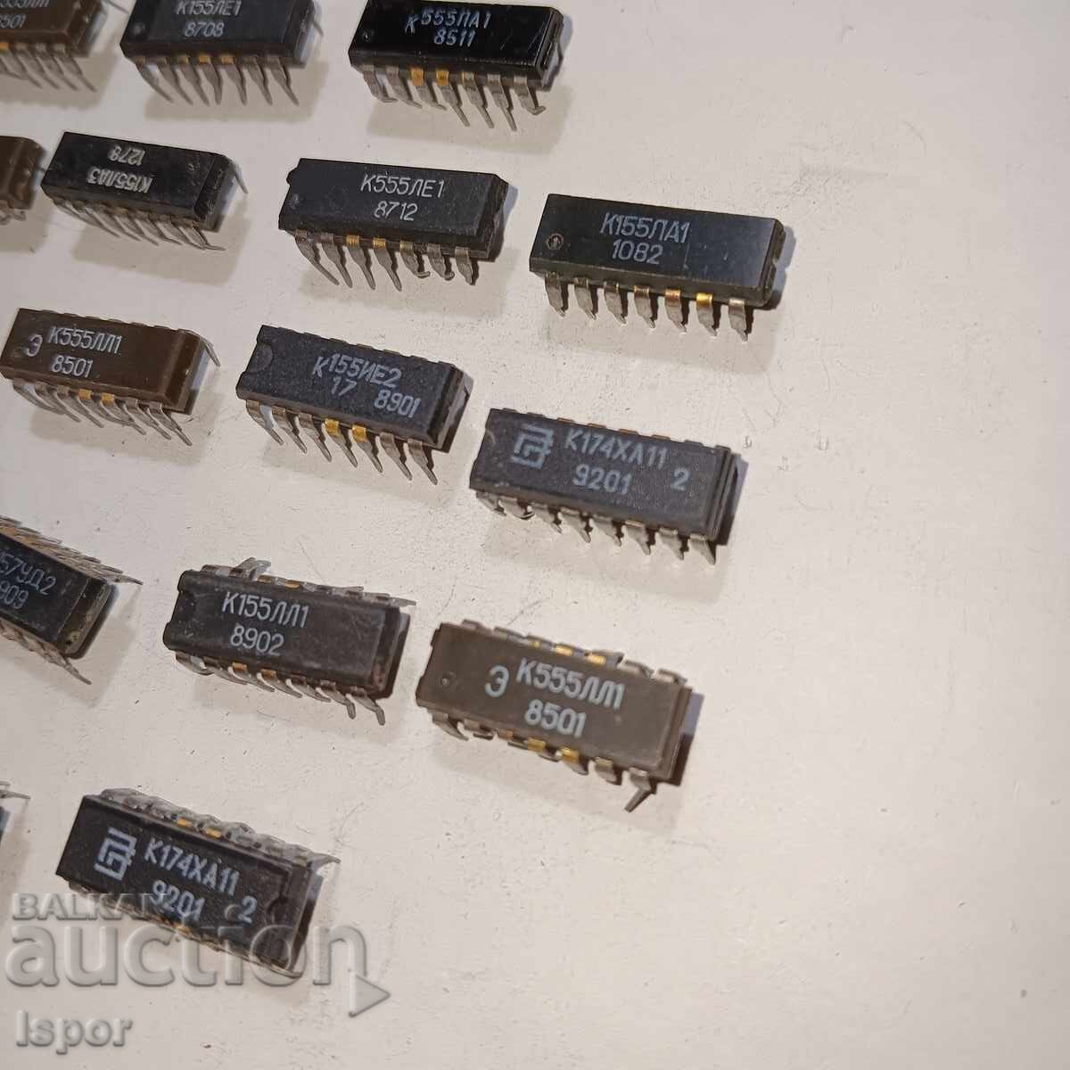Auction USSR microcircuits, visible gold plating Auction USSR microcircuits, visible gold plating