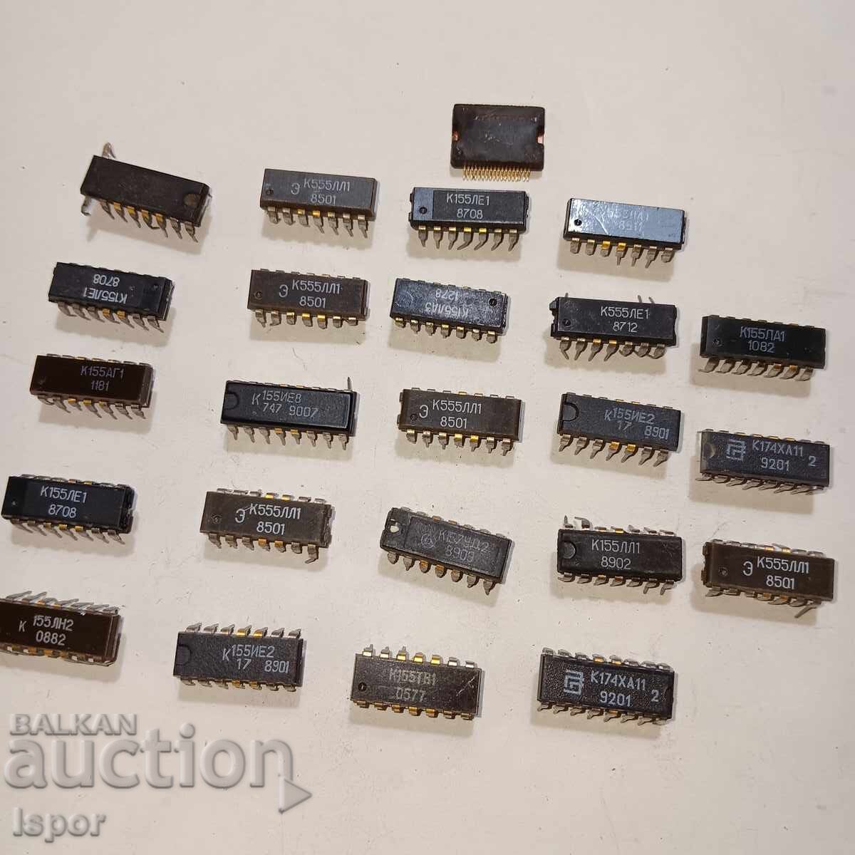 USSR microcircuits, visible gold plating USSR microcircuits, visible gold plating