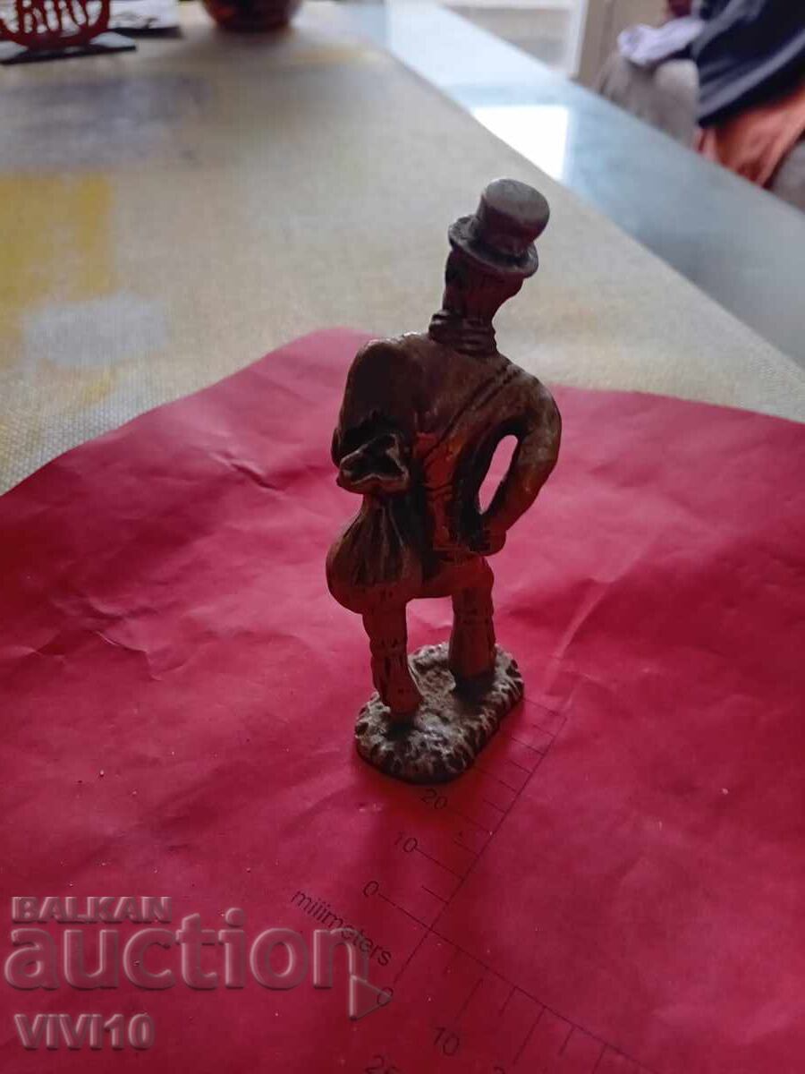 Аукцион Старинна фигурка, калай, пътешественик