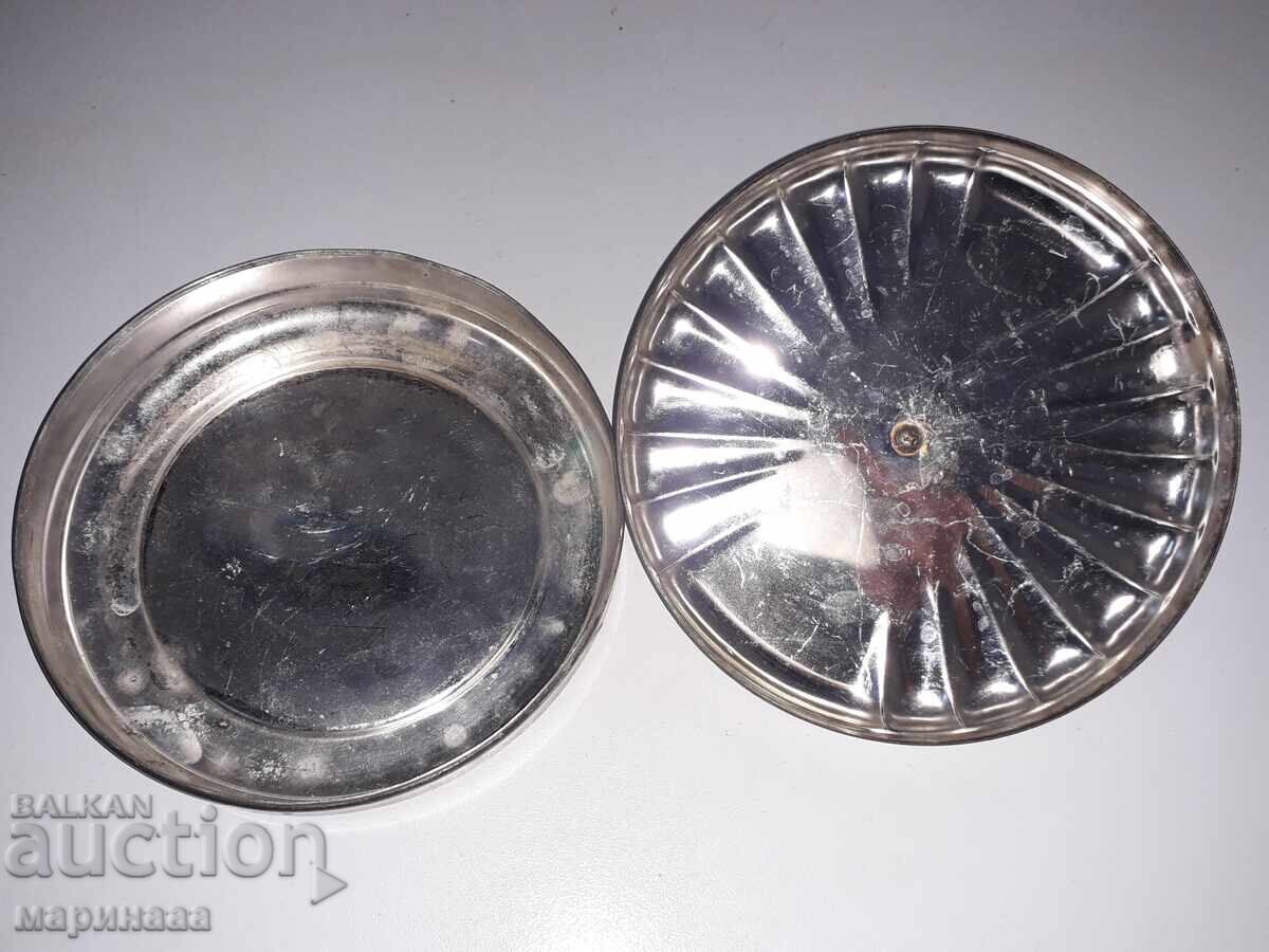 Delivery of OLD METAL BOX