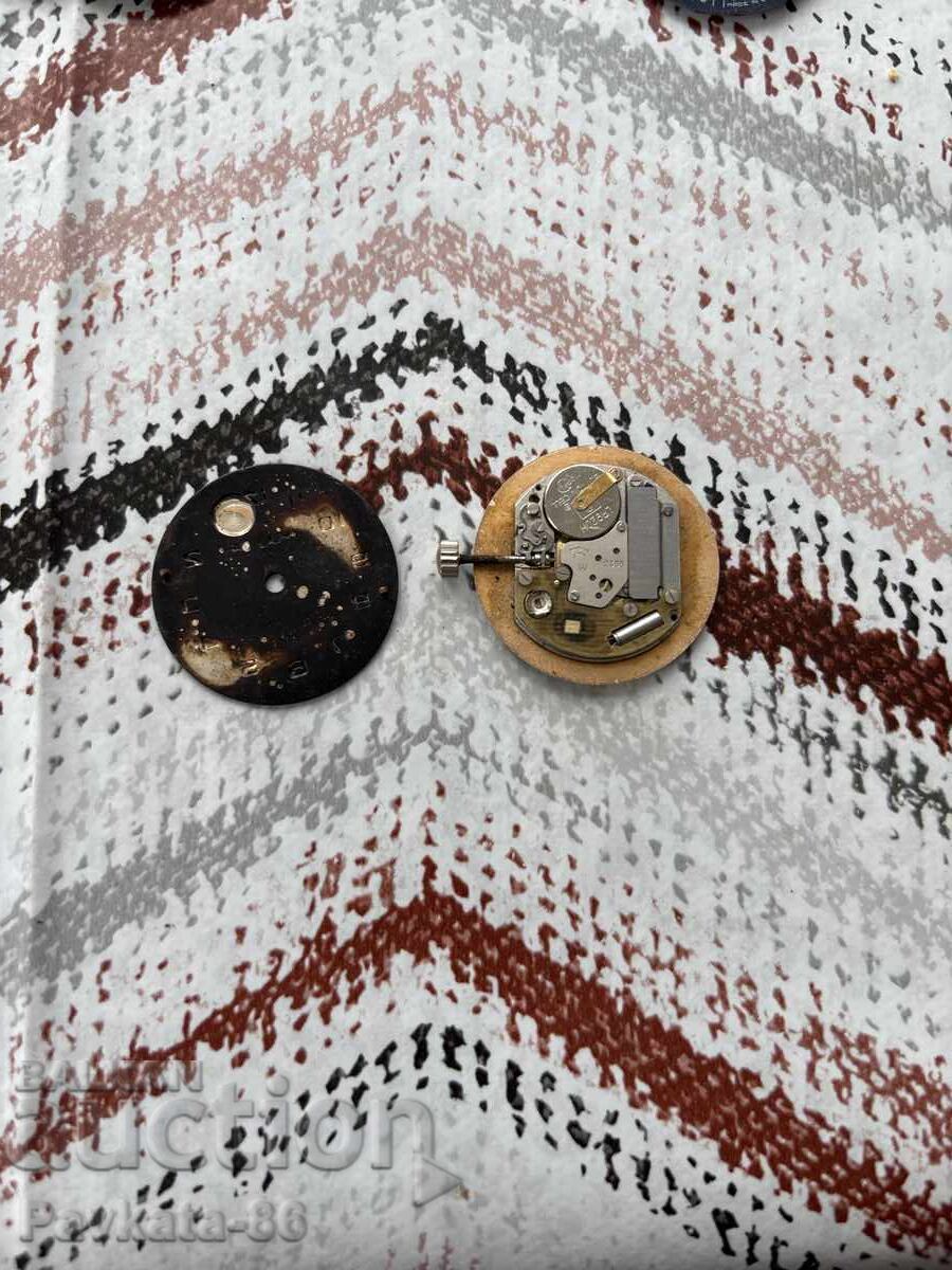 Auction Rocket quartz mechanism and dial Auction Rocket quartz mechanism and dial