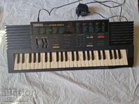Електронно Пиано Yamaha PSS 280 Работещо  Счупен Корпус