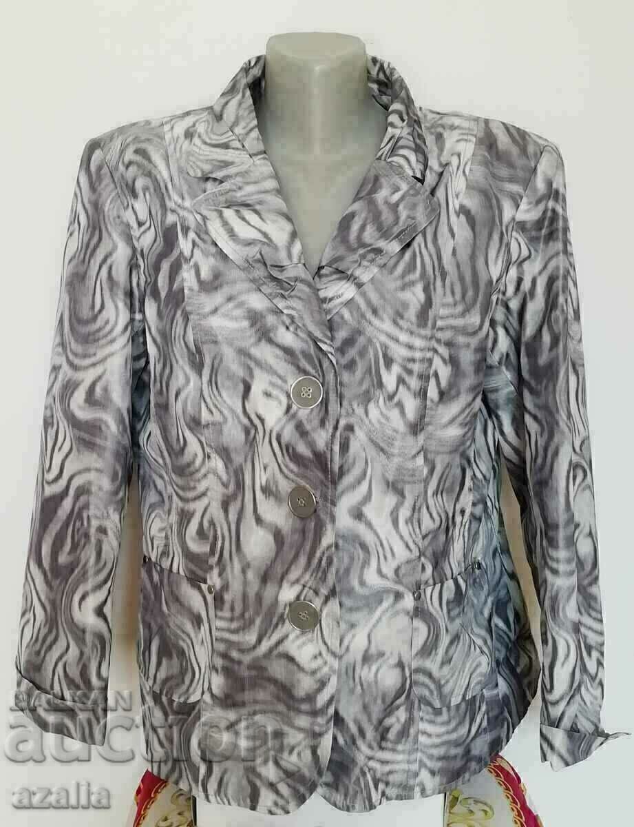 Women's jacket in gray and white Women's jacket in gray and white