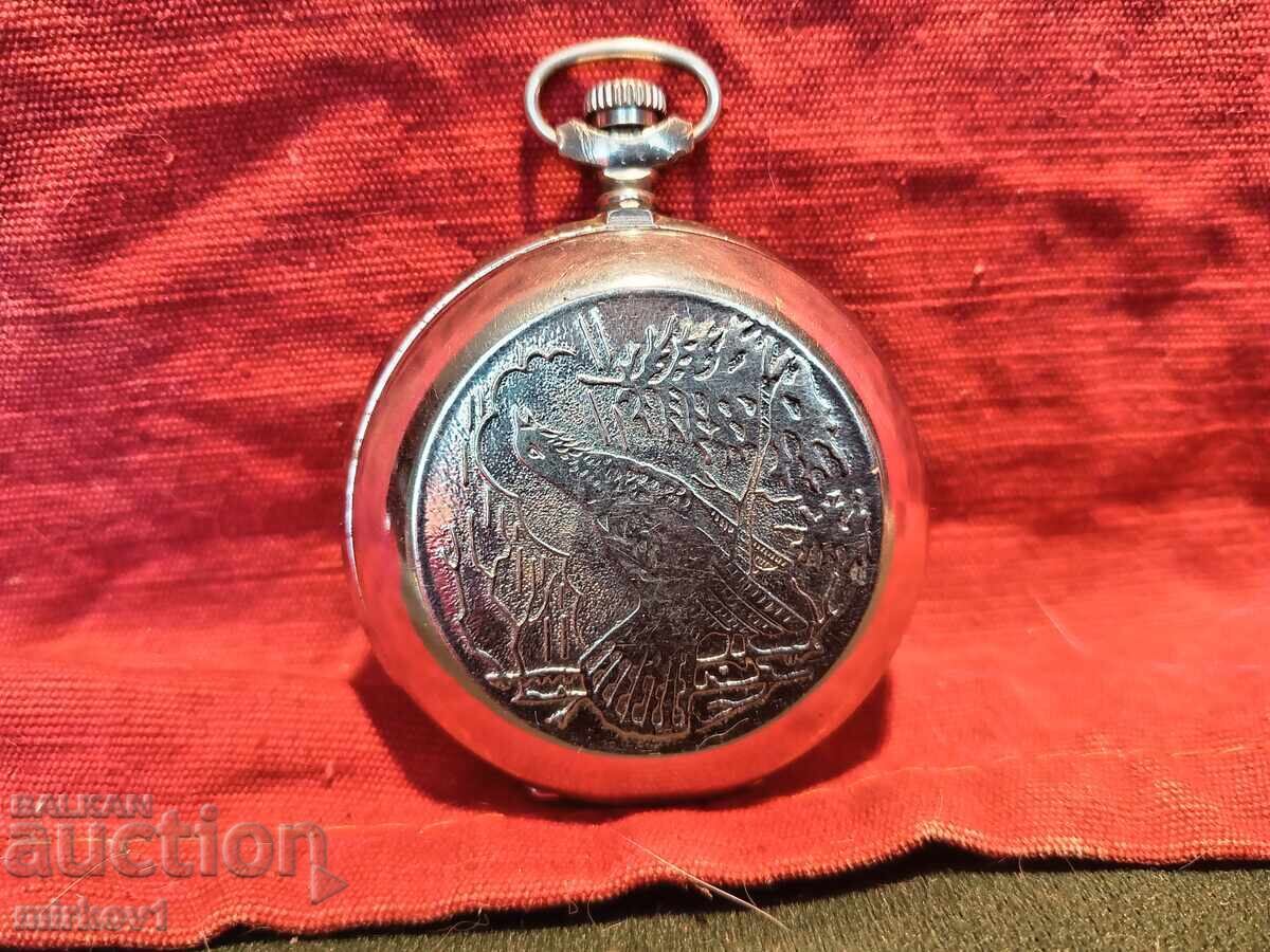 Ceas de buzunar fulger cu preț 40.00 BGN | € 20.45 Ceas de buzunar fulger cu preț 40.00 BGN | € 20.45