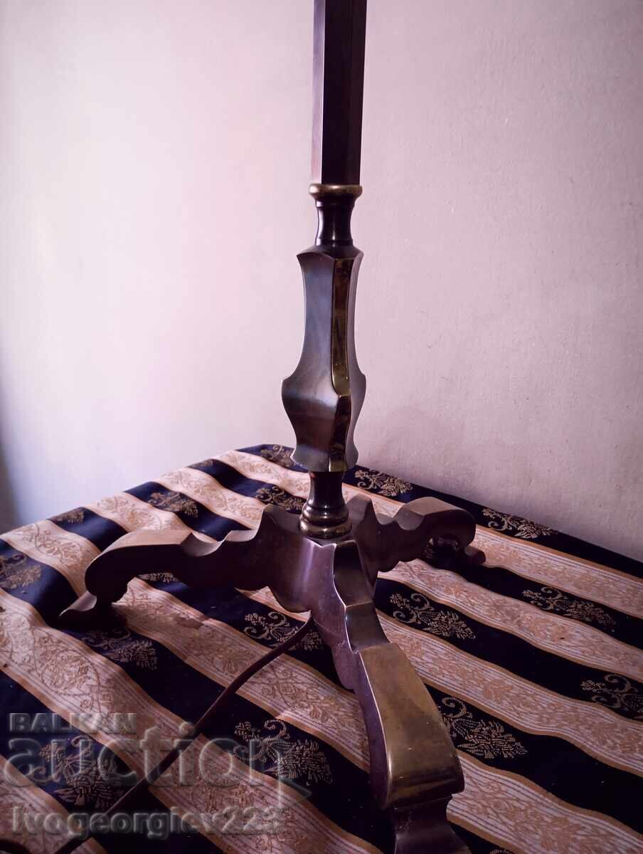 Delivery of Vintage lamp