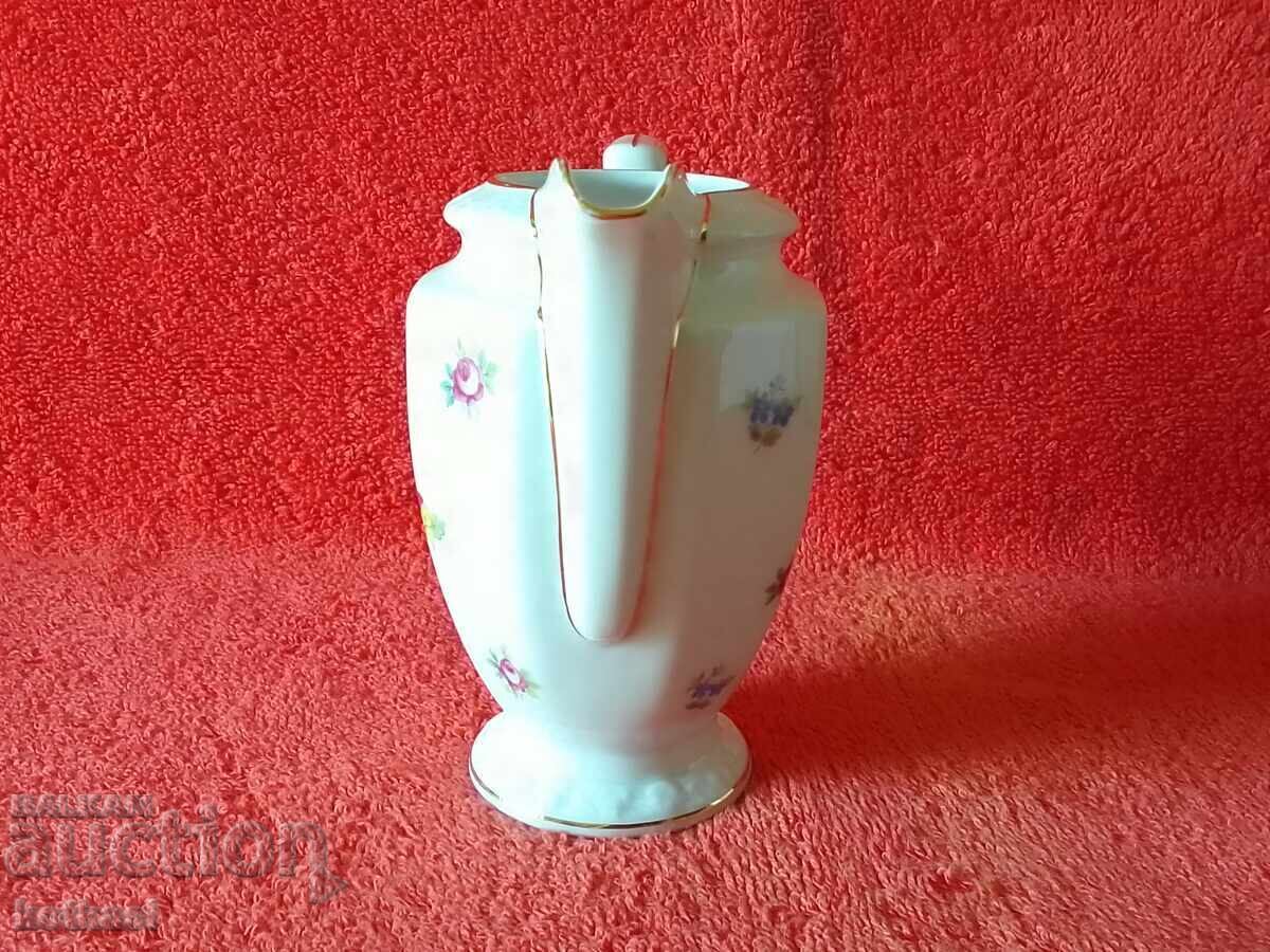 Cană de porțelan Rosenthal MARIA flori aurire reliefată cu preț 55.50 BGN | € 28.38 Cană de porțelan Rosenthal MARIA flori aurire reliefată cu preț 55.50 BGN | € 28.38