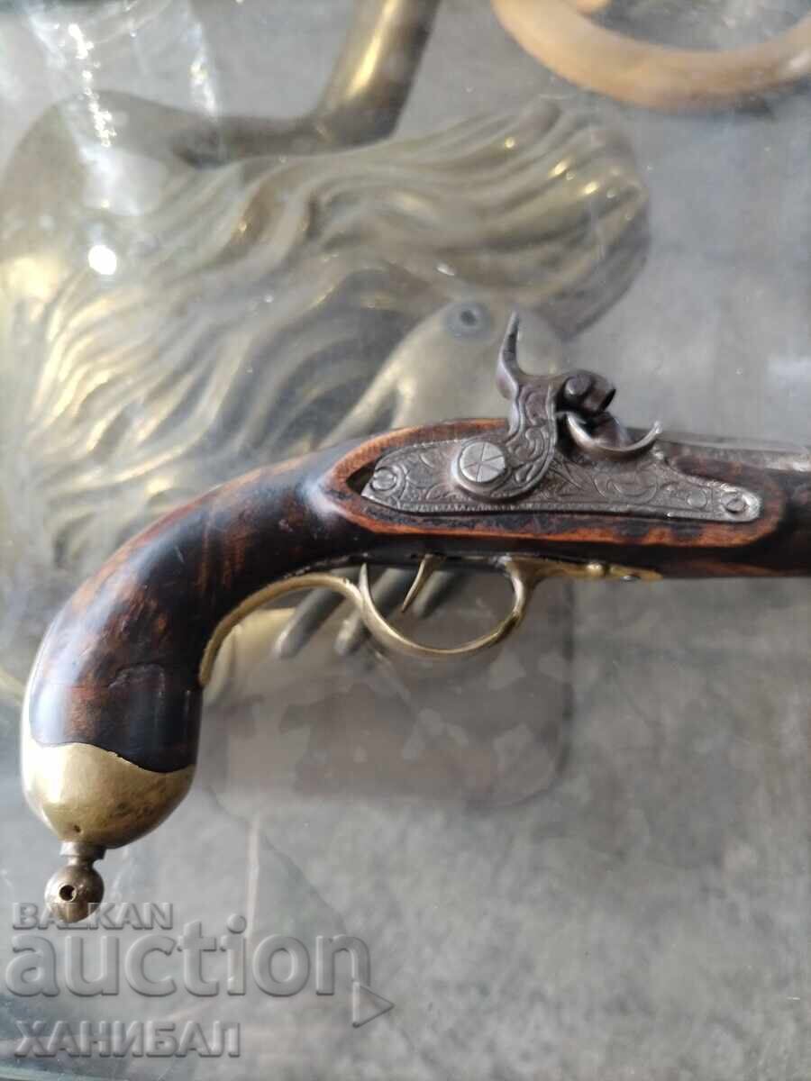 OLD CAPSULE PISTOV with price 350.00 BGN | € 178.95 OLD CAPSULE PISTOV with price 350.00 BGN | € 178.95