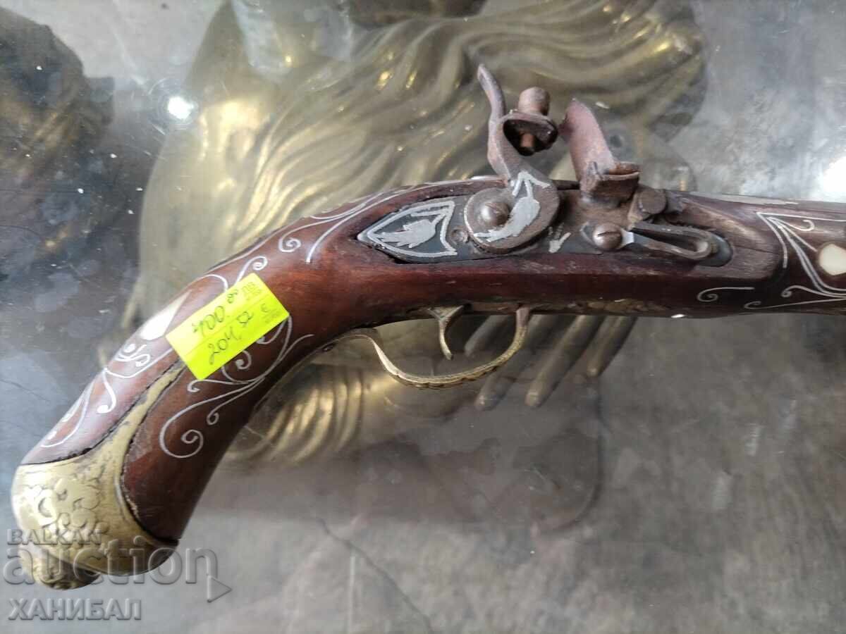 OLD FLINT PISTOV with price 350.00 BGN | € 178.95