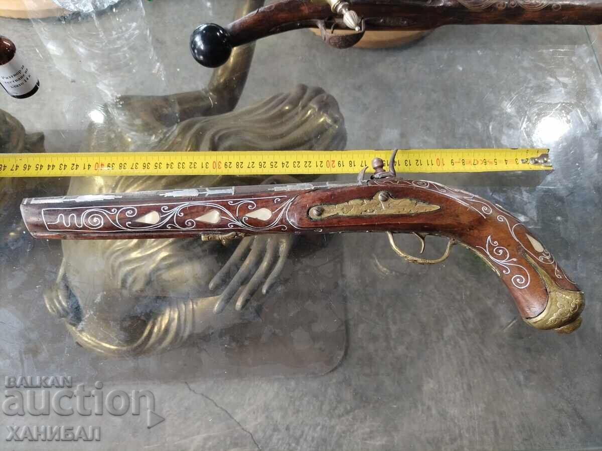 OLD FLINT PISTOV - 5