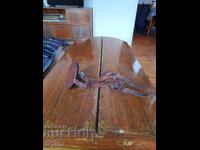 Husă veche din piele pentru sticlă