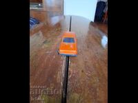 Mașină veche, cărucior Polgal