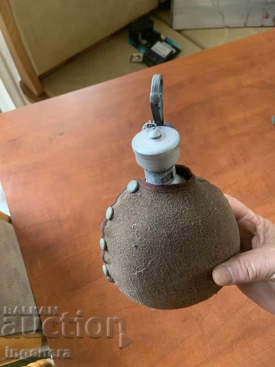 Auction Old Military Canteen Auction Old Military Canteen