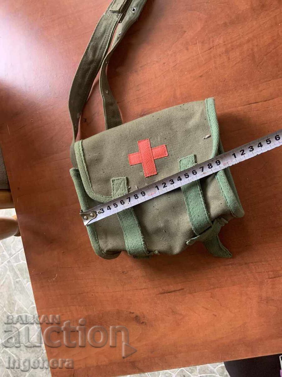 Auction  MILITARY MEDICAL BAG CANVAS CROSS BARRACKS