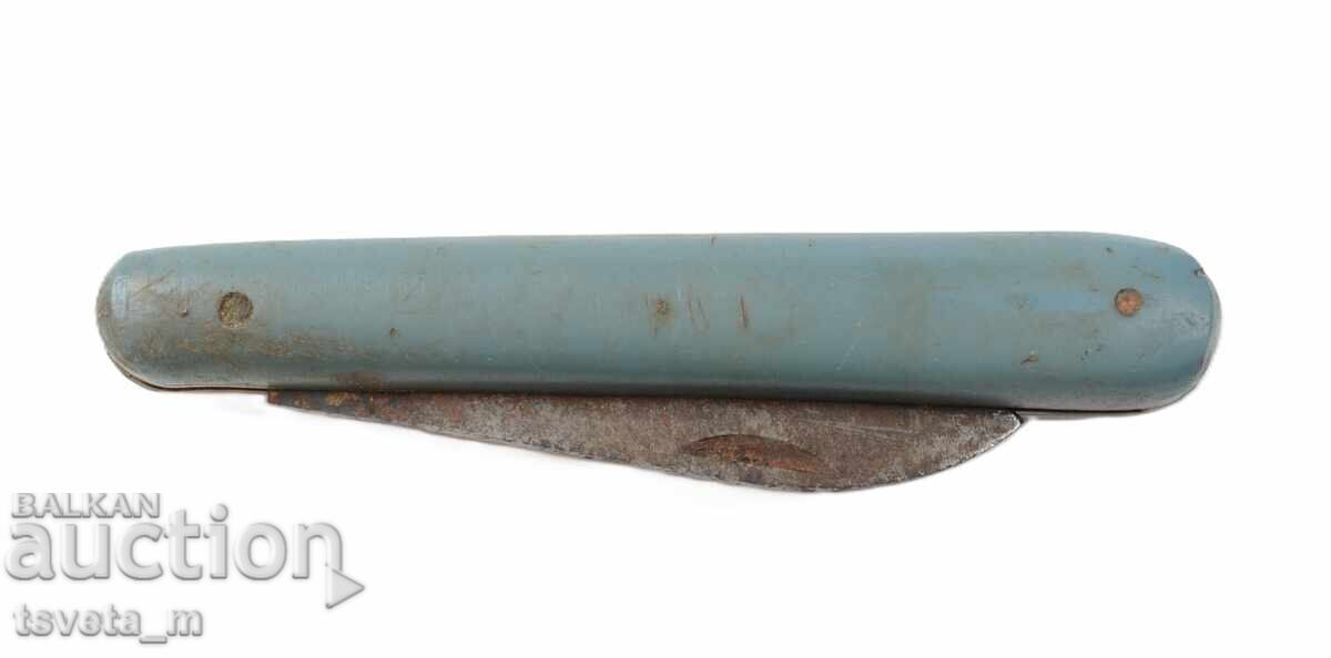 A pocket knife A pocket knife