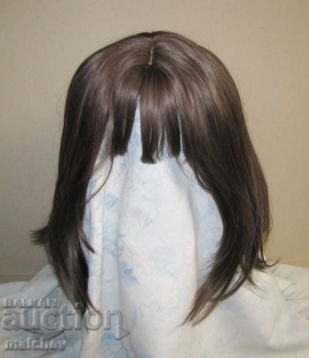 Delivery of Wig made of artificial hair 40 cm light brown straight, excellent