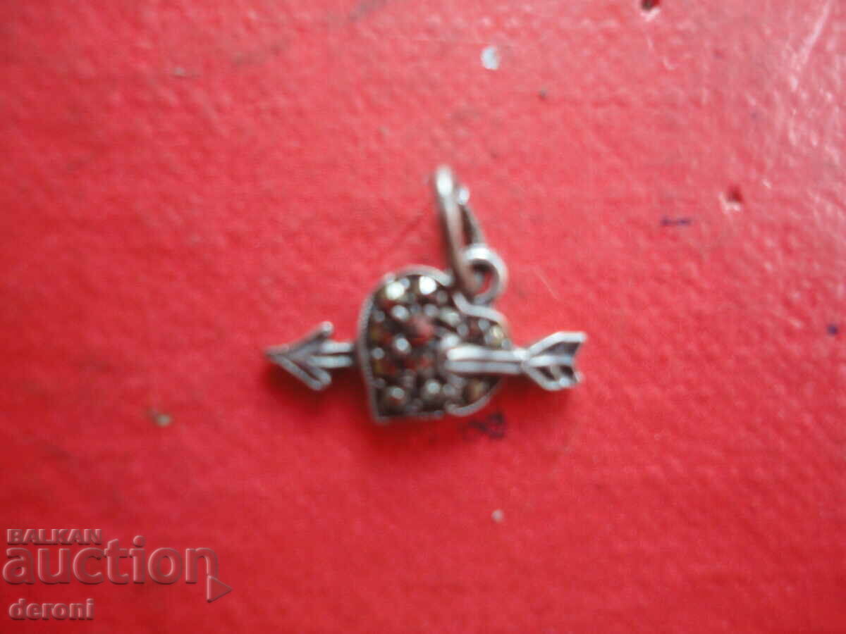 Silver locket pendant with marcasite 830 with price 10.00 BGN | € 5.11 Silver locket pendant with marcasite 830 with price 10.00 BGN | € 5.11