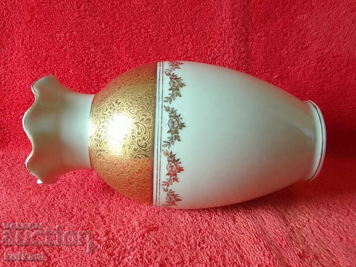 Delivery of Old porcelain vase ALKA kunst Marion massive gold plating H 20 cm