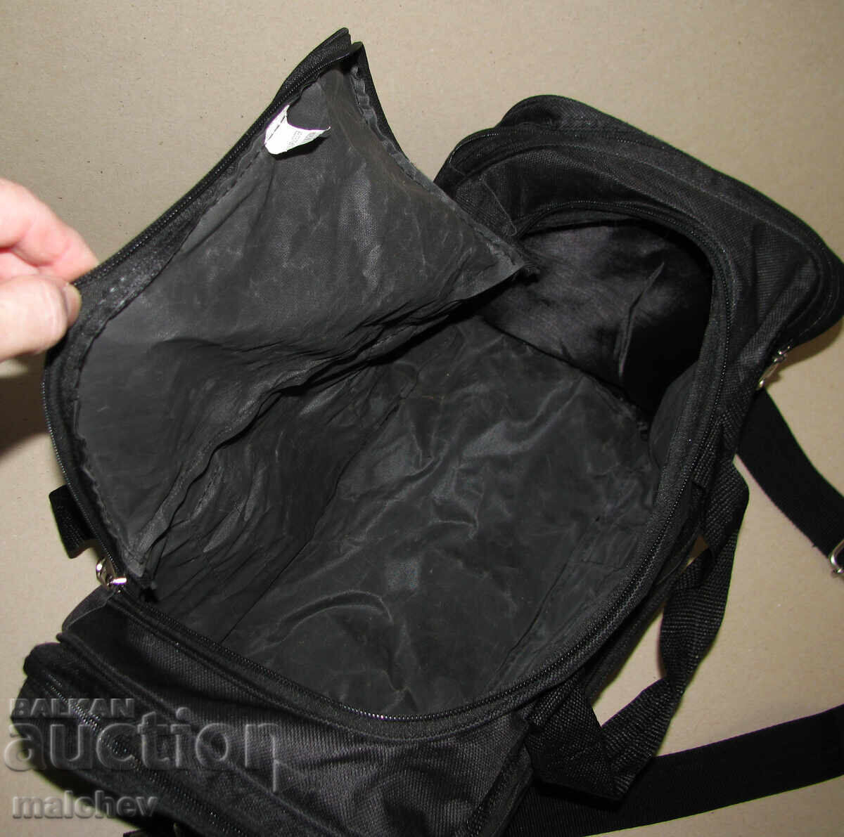 Geantă sport de voiaj Sport textilă neagră 47/22/20, excelentă - 6