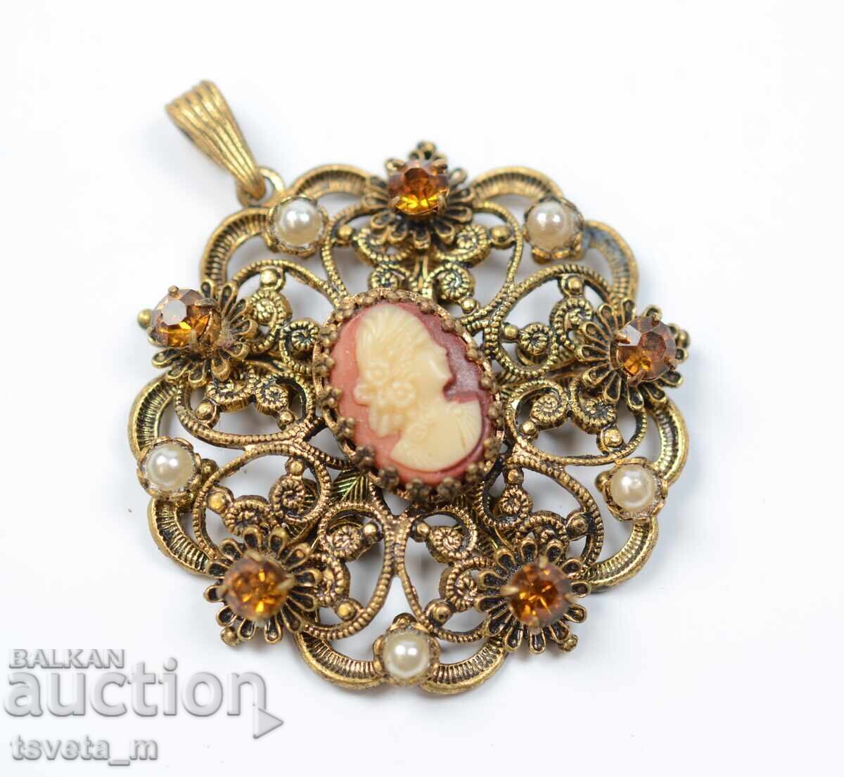 Licitație medalion cameo de epocă Licitație medalion cameo de epocă