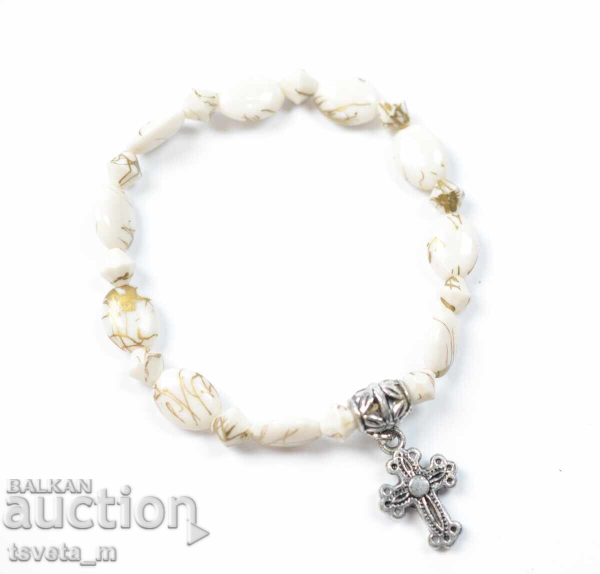 Elastic bracelet with cross