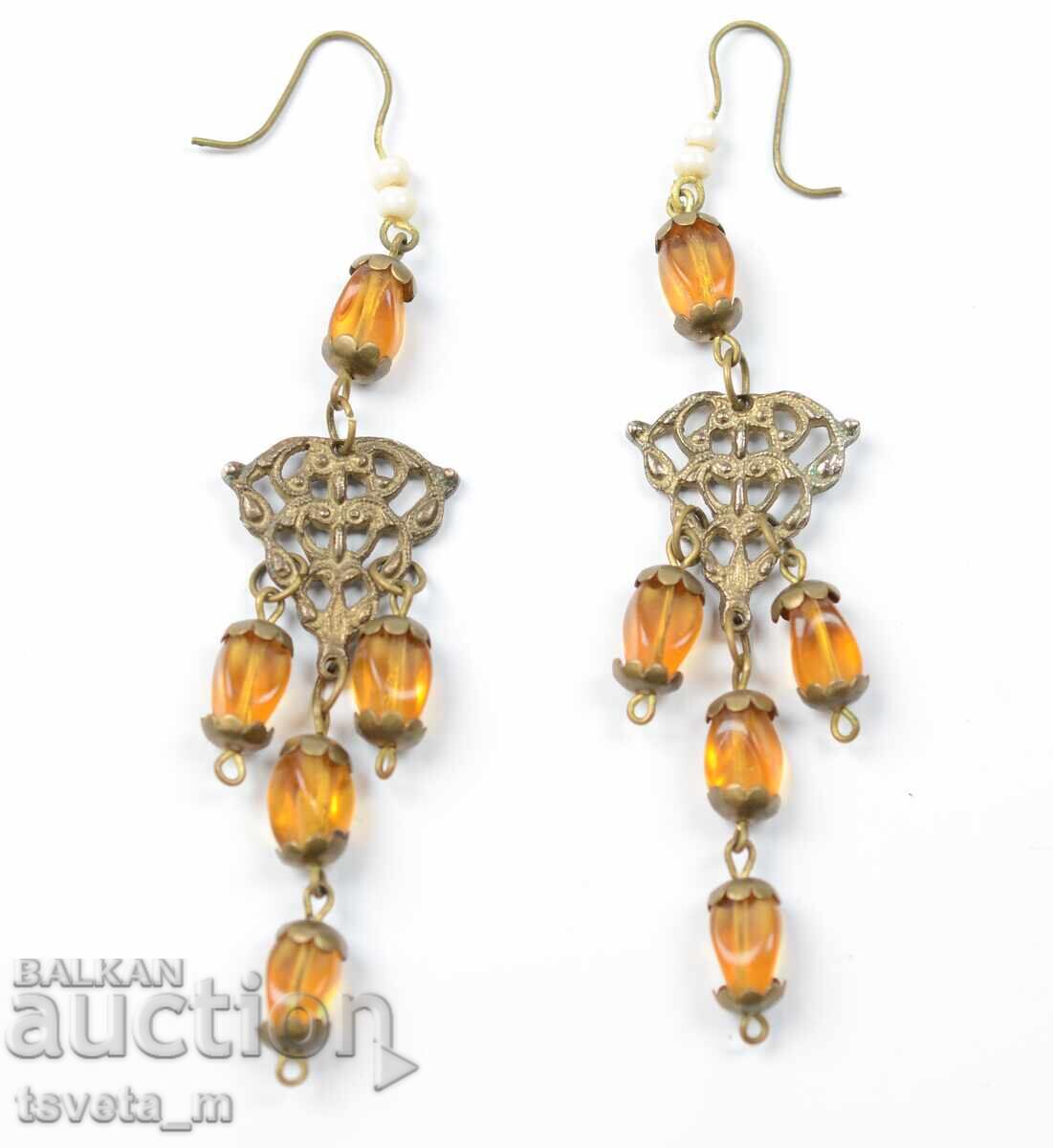 Αντίκες σκουλαρίκια με τιμή 5.00 BGN | € 2.56