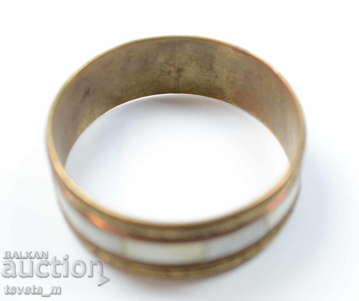 Livrarea Bratara din bronz si sidef Livrarea Bratara din bronz si sidef