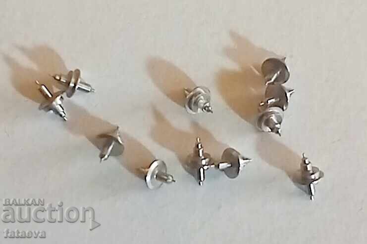 Fulger, 11 rubine pentru o mașină de 15 rubine Fulger, 11 rubine pentru o mașină de 15 rubine