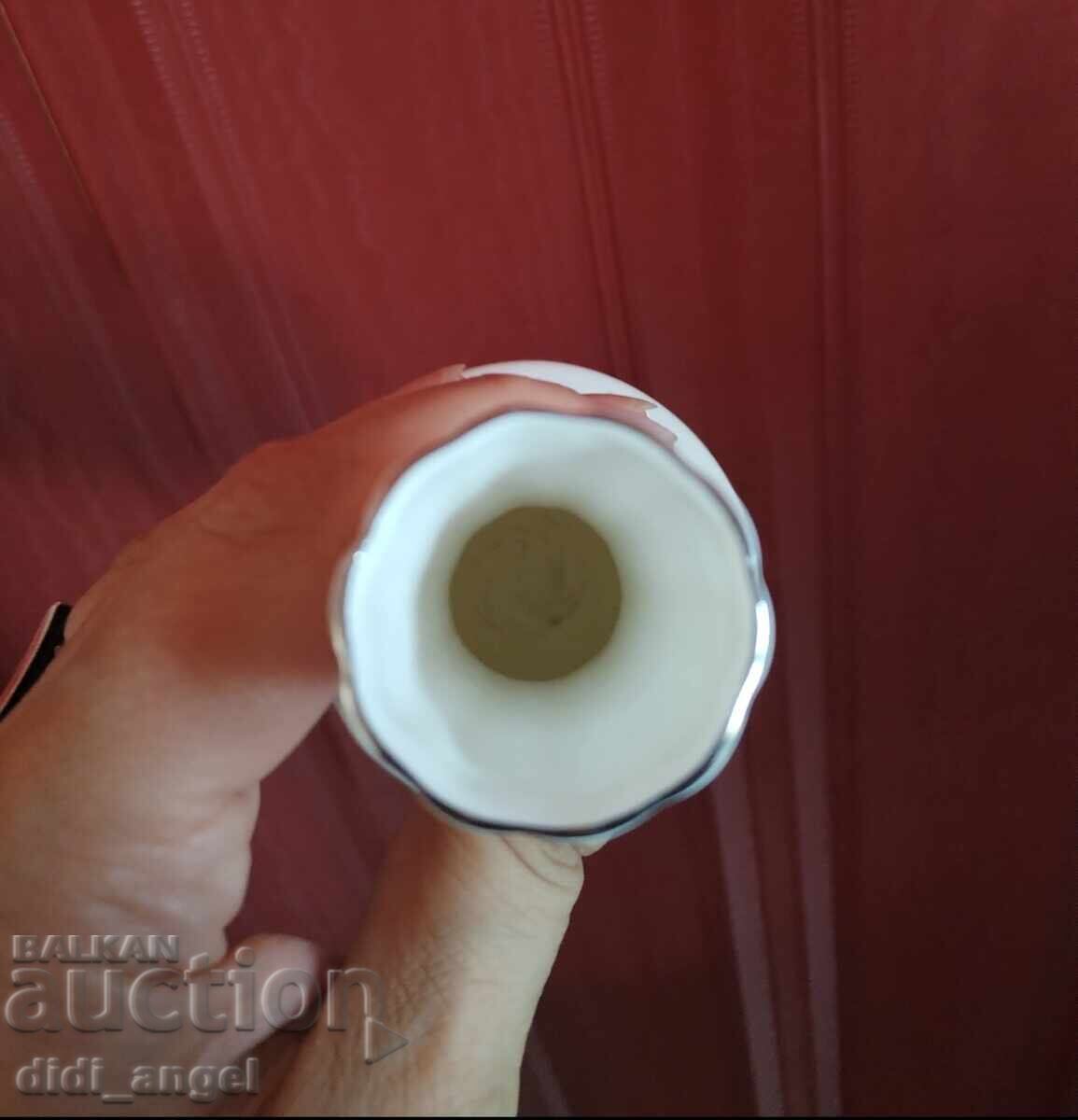 Доставка на Вазичка