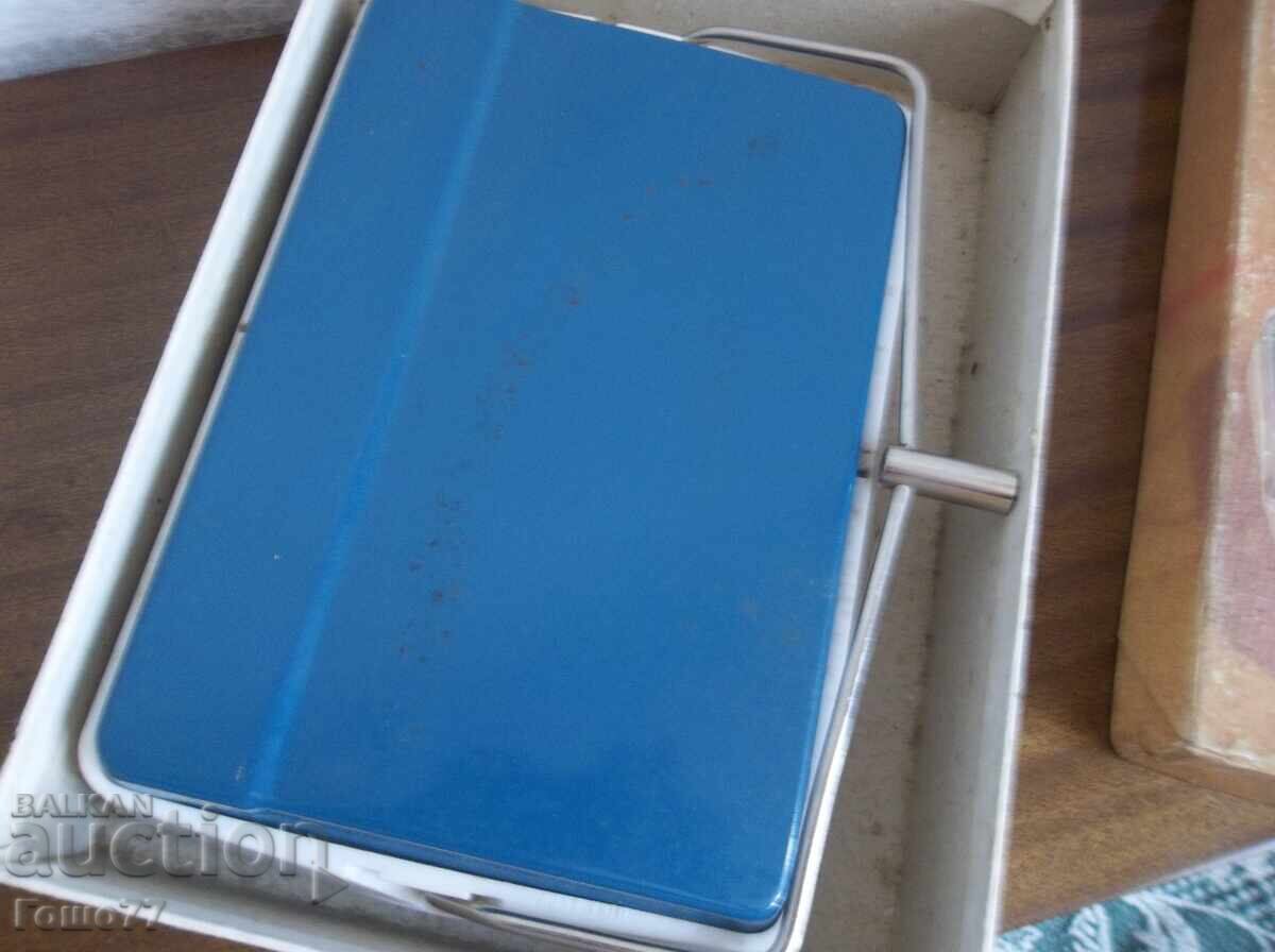 Δημοπρασία Σκούπα δαπέδου