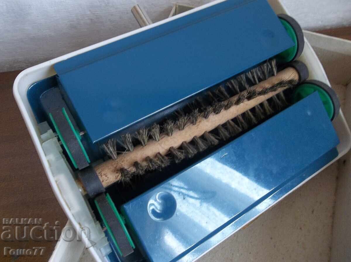 Παράδοση Σκούπα δαπέδου