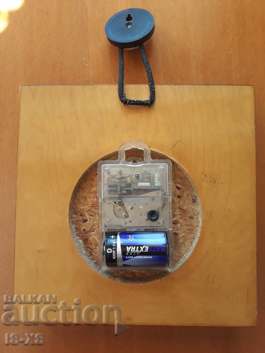 Аукцион Стенен Руски часовник Аукцион Стенен Руски часовник