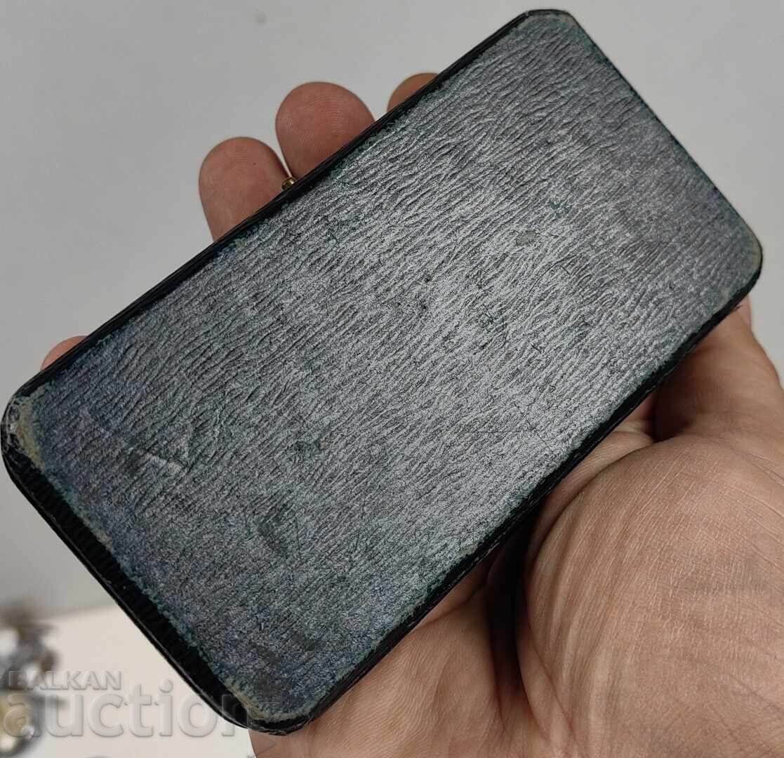 VERY OLD BOX, MARKED, EXCELLENT - 6 VERY OLD BOX, MARKED, EXCELLENT - 6