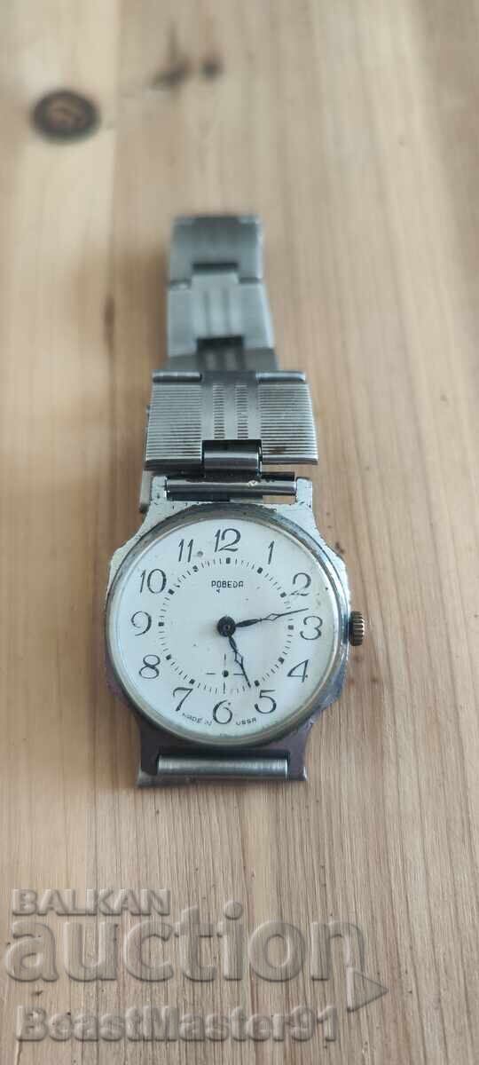 Ceas Rusesc Pobeda de la un ban