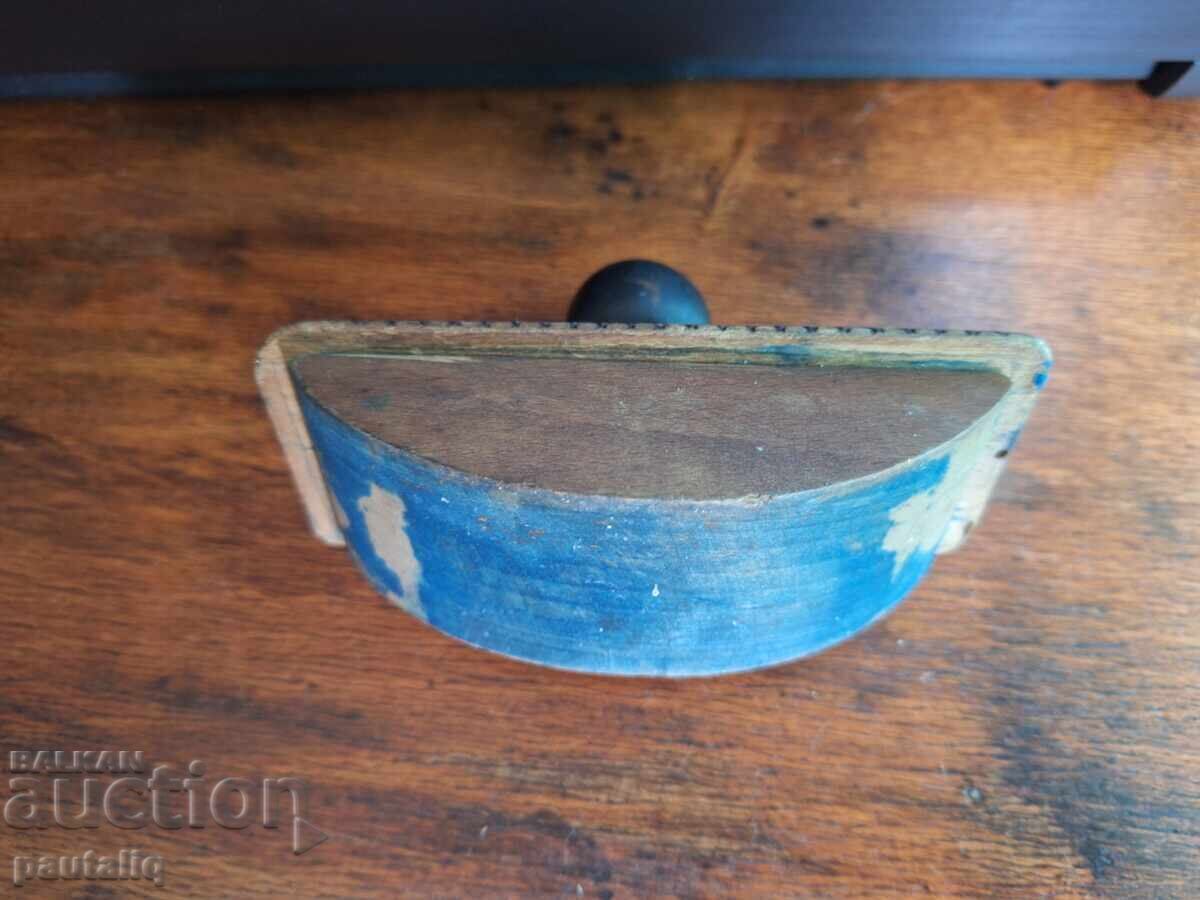 Delivery of Old pyrography absorbent Delivery of Old pyrography absorbent