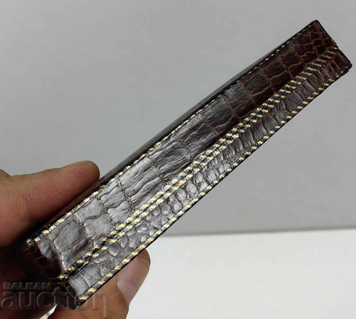 Livrarea CUTIE VECHE REGALĂ, CUTIUȚĂ, NIKOLA KUZMANOV, SOFIA, IGNATIEV Livrarea CUTIE VECHE REGALĂ, CUTIUȚĂ, NIKOLA KUZMANOV, SOFIA, IGNATIEV