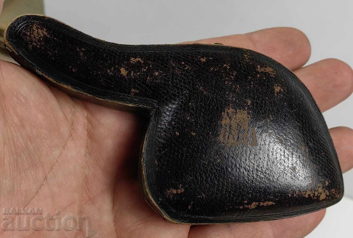 CUTIE FOARTE VECHE, CUTIUȚĂ, TOC PENTRU PIPĂ, MARCATĂ cu preț 29.00 BGN | € 14.83 CUTIE FOARTE VECHE, CUTIUȚĂ, TOC PENTRU PIPĂ, MARCATĂ cu preț 29.00 BGN | € 14.83