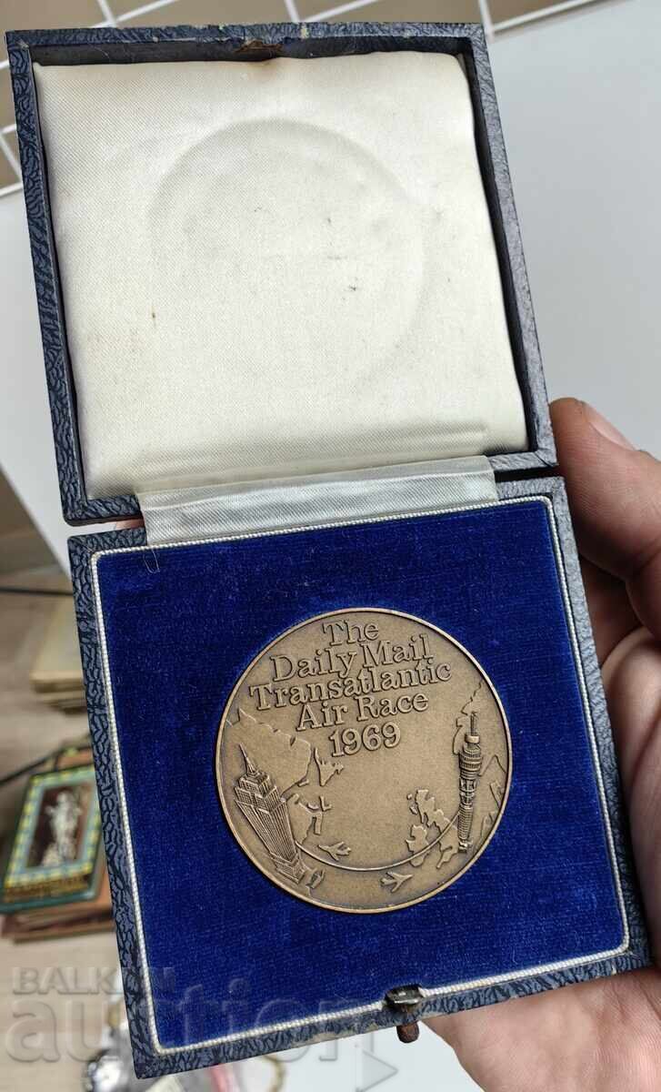 1969 RARE PLAQUE TRANSATLANTIC NEWSPAPER RACE