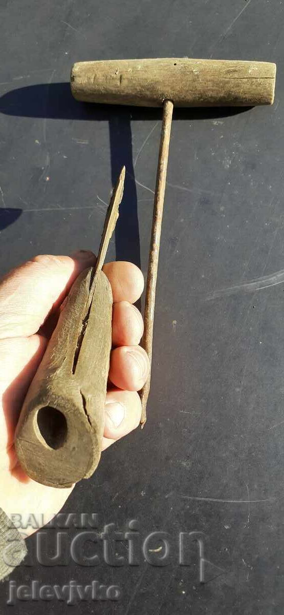 Tools with price 20.00 BGN | € 10.23