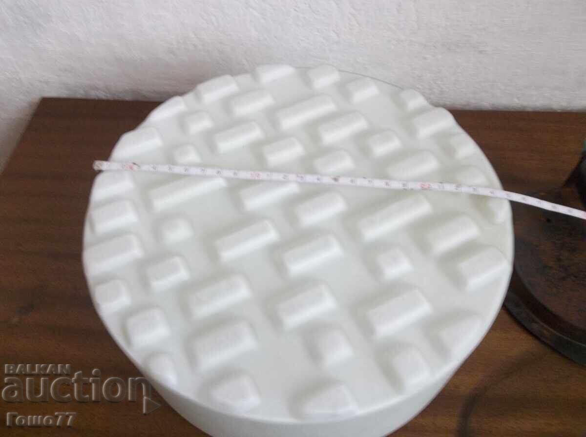 Λάμπα με τιμή 10.00 BGN | € 5.11