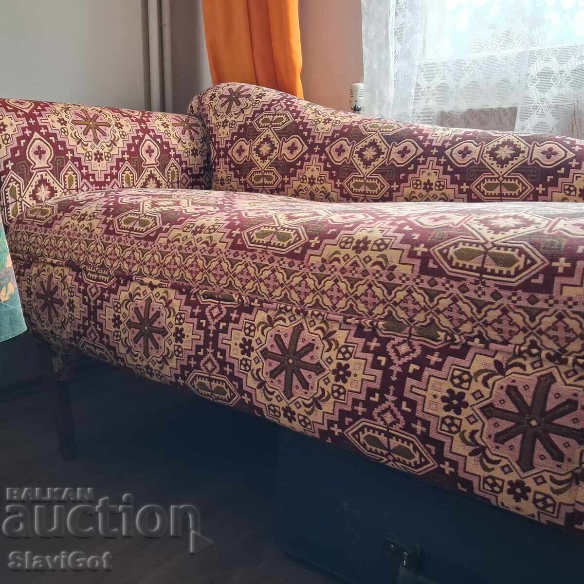 Αντίκα καναπές κουκέτα μιντέρ, ανατολίτικα μοτίβα 1 τμχ. BZC με τιμή 0.01 BGN | € 0.01