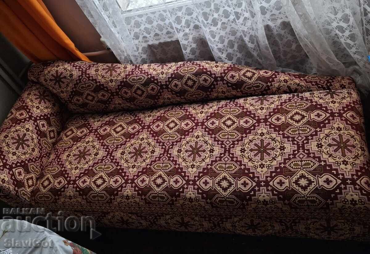 Αντίκα καναπές κουκέτα μιντέρ, ανατολίτικα μοτίβα 1 τμχ. BZC - 5
