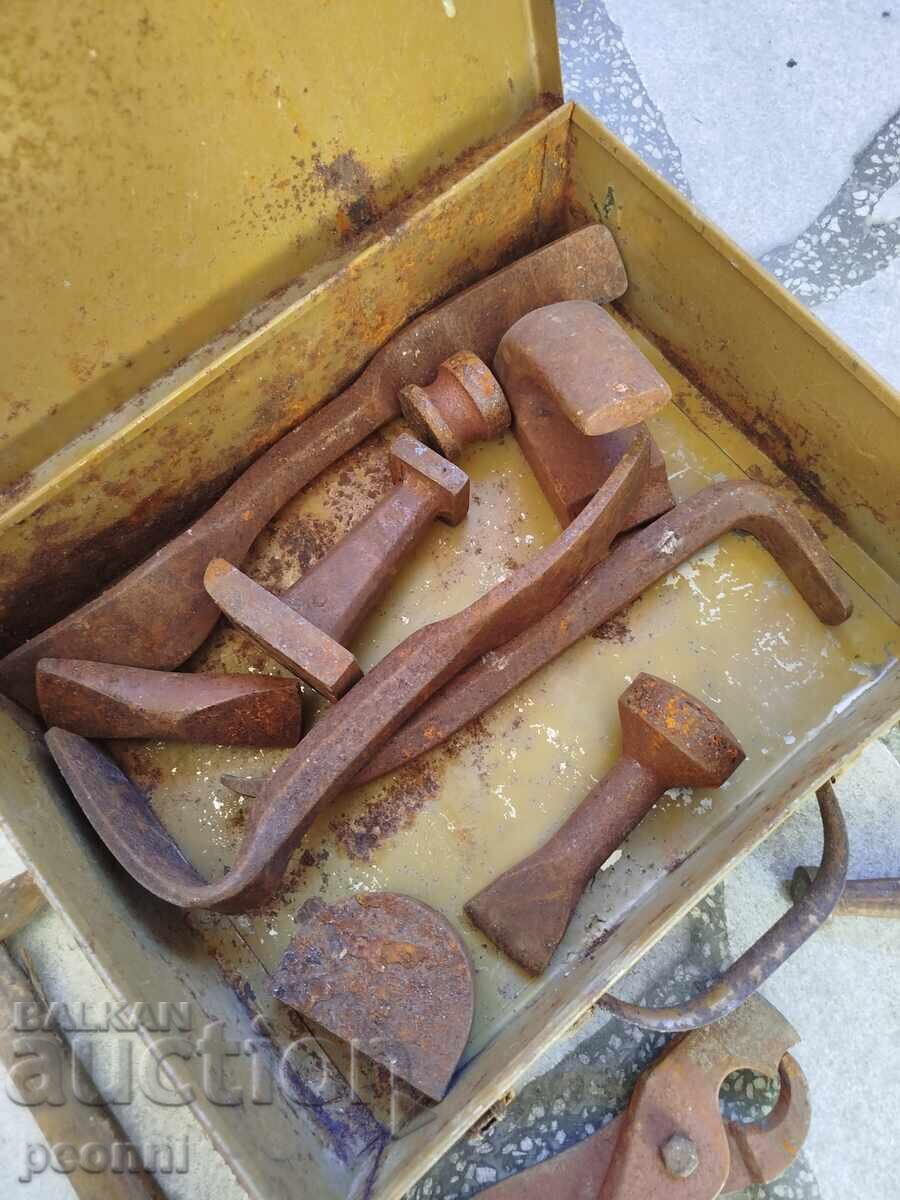 Auction  Tin Smith Tools